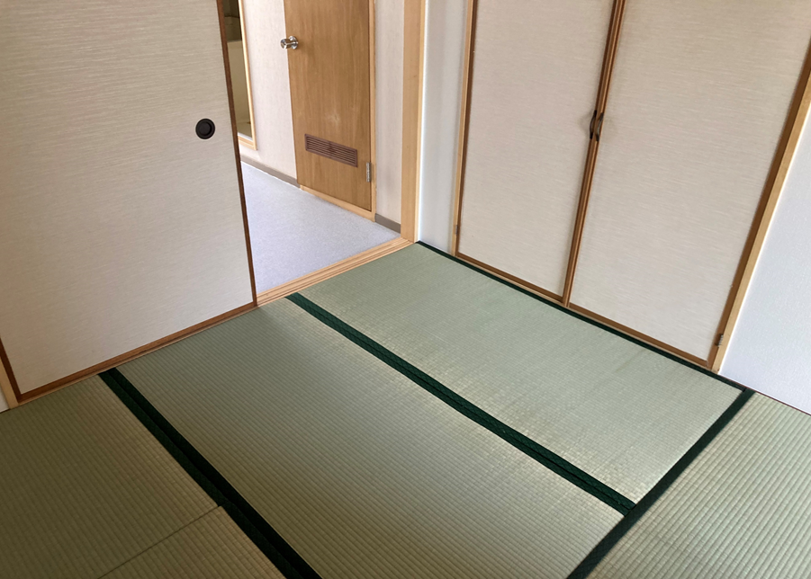 よこいの家ハイツ201の居室